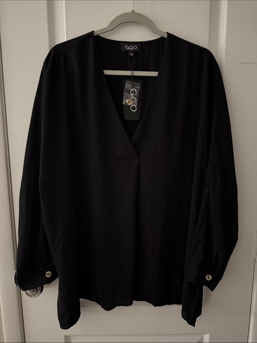 GGO Black V-Neck Blouse
